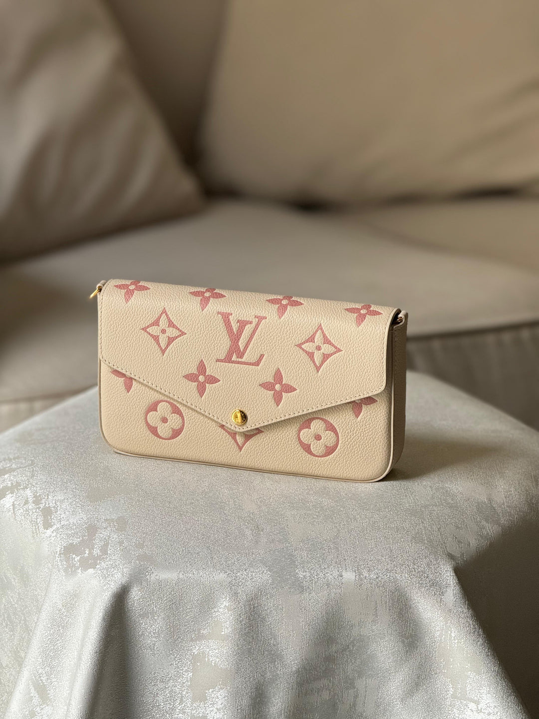 Wallets and card holders Lilly Onlines