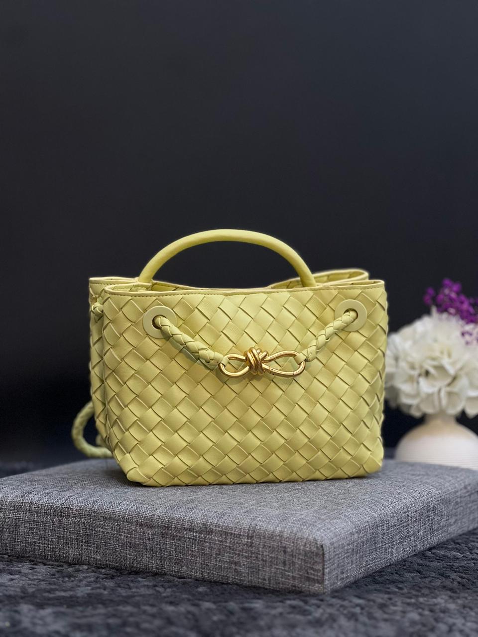 Ladies Bottega bags Lilly Onlines