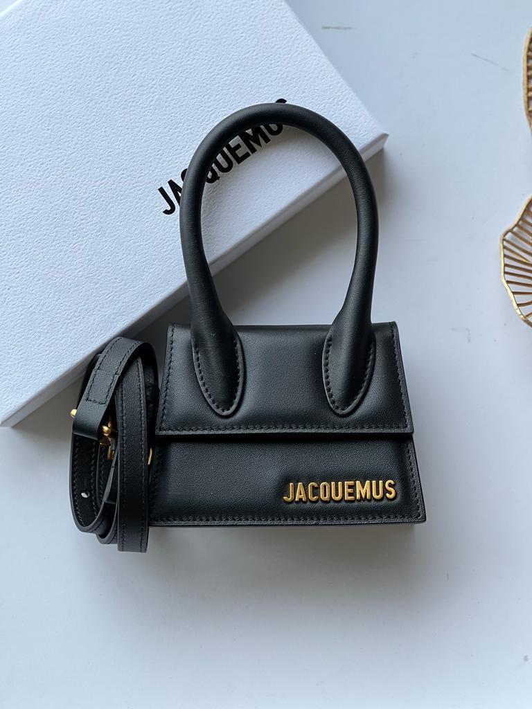 Ladies Jacquemus bags Lilly Onlines