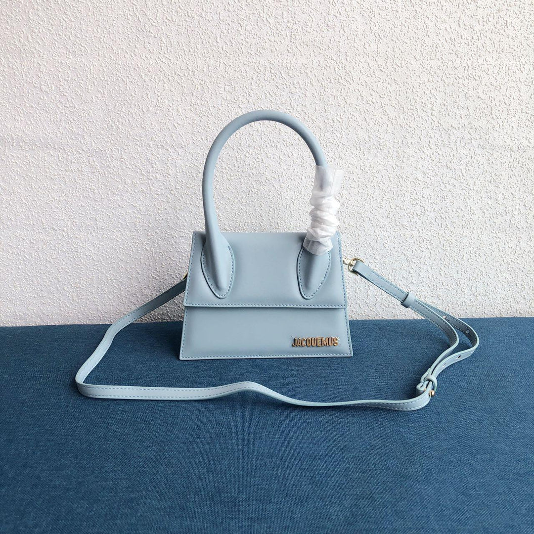 Ladies Jacquemus bags Lilly Onlines