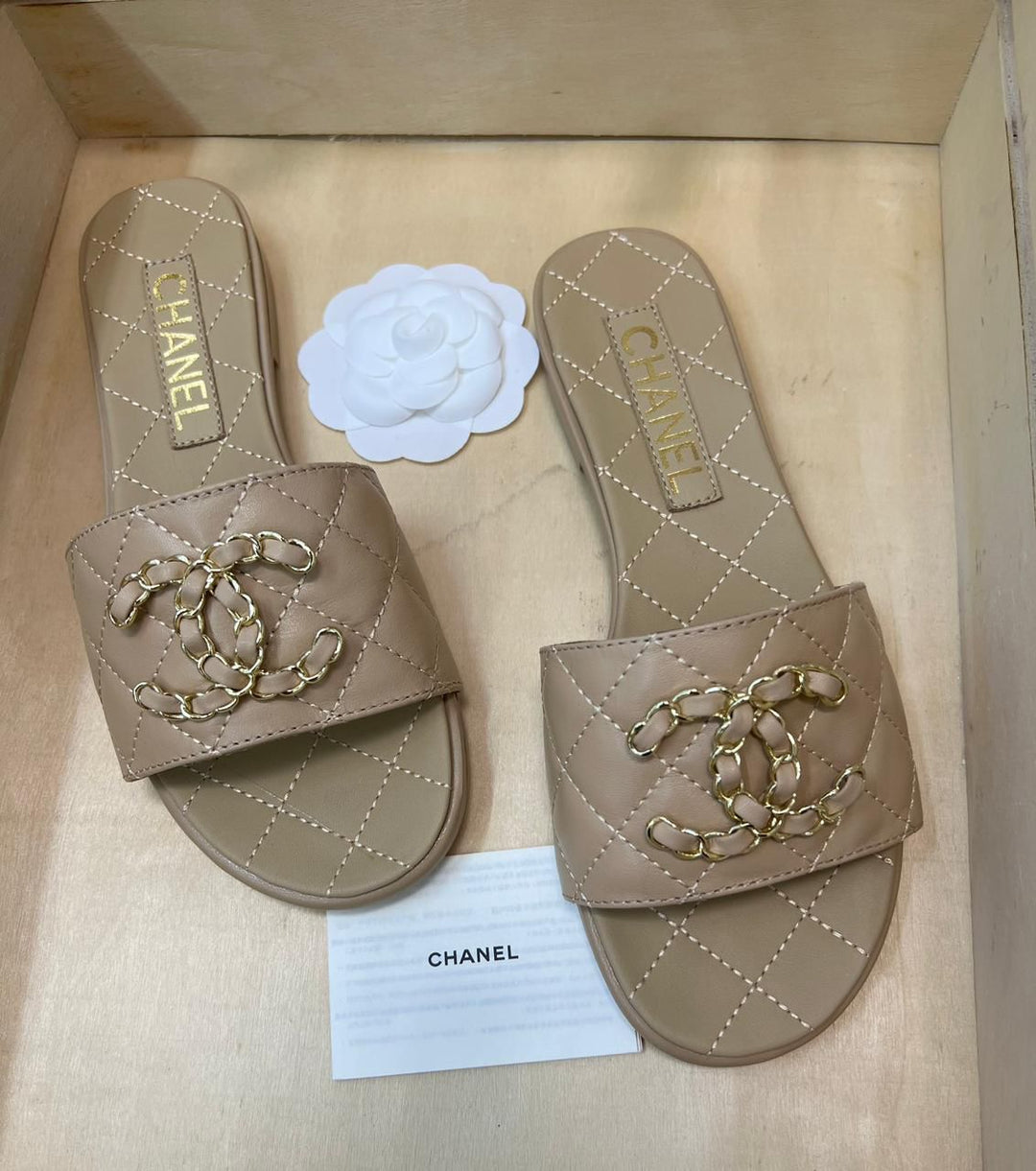 Ladies flats Lilly Onlines