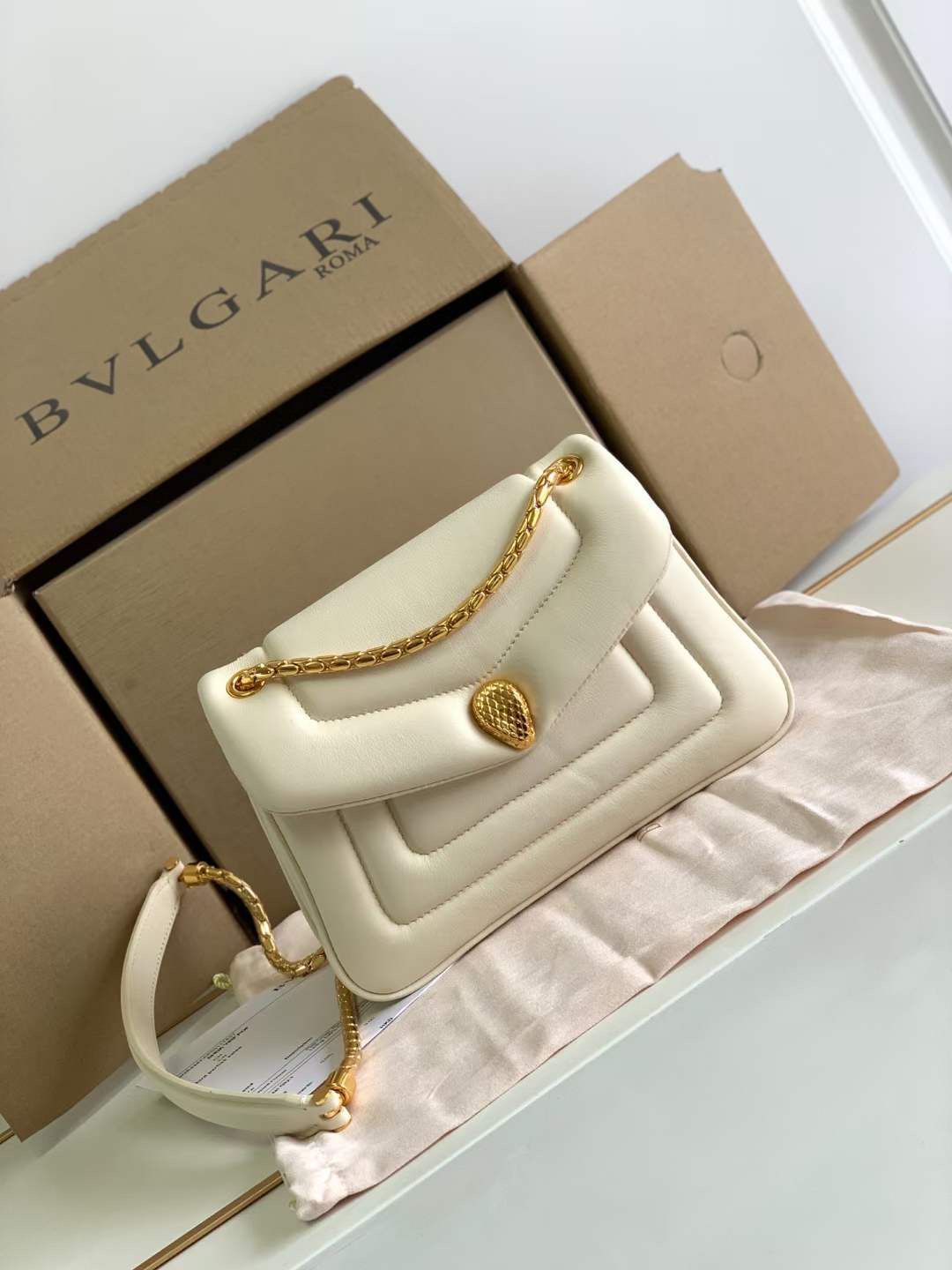 Ladies bvlgari bags Lilly Onlines