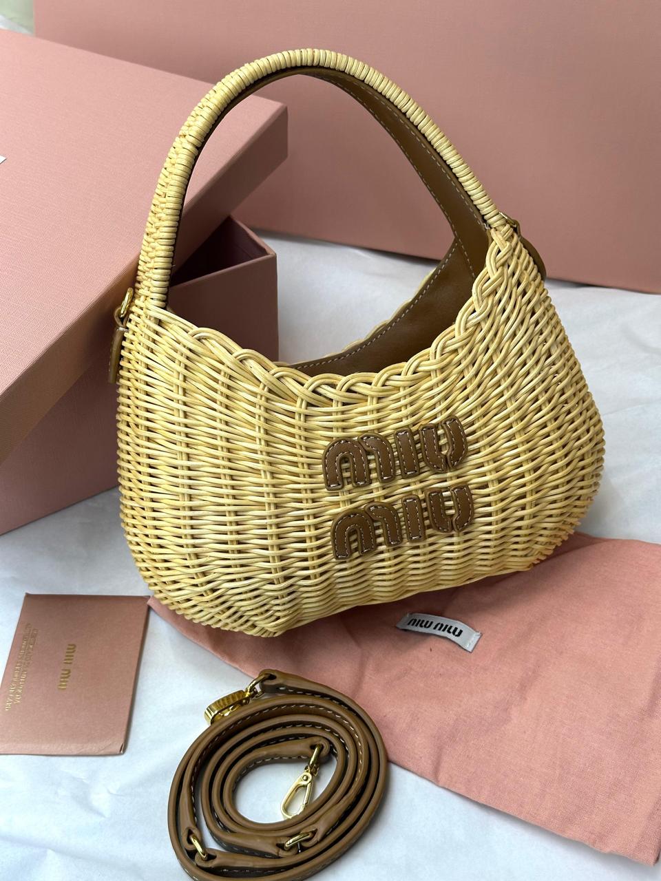 Ladies MIU MIU bags Lilly Onlines
