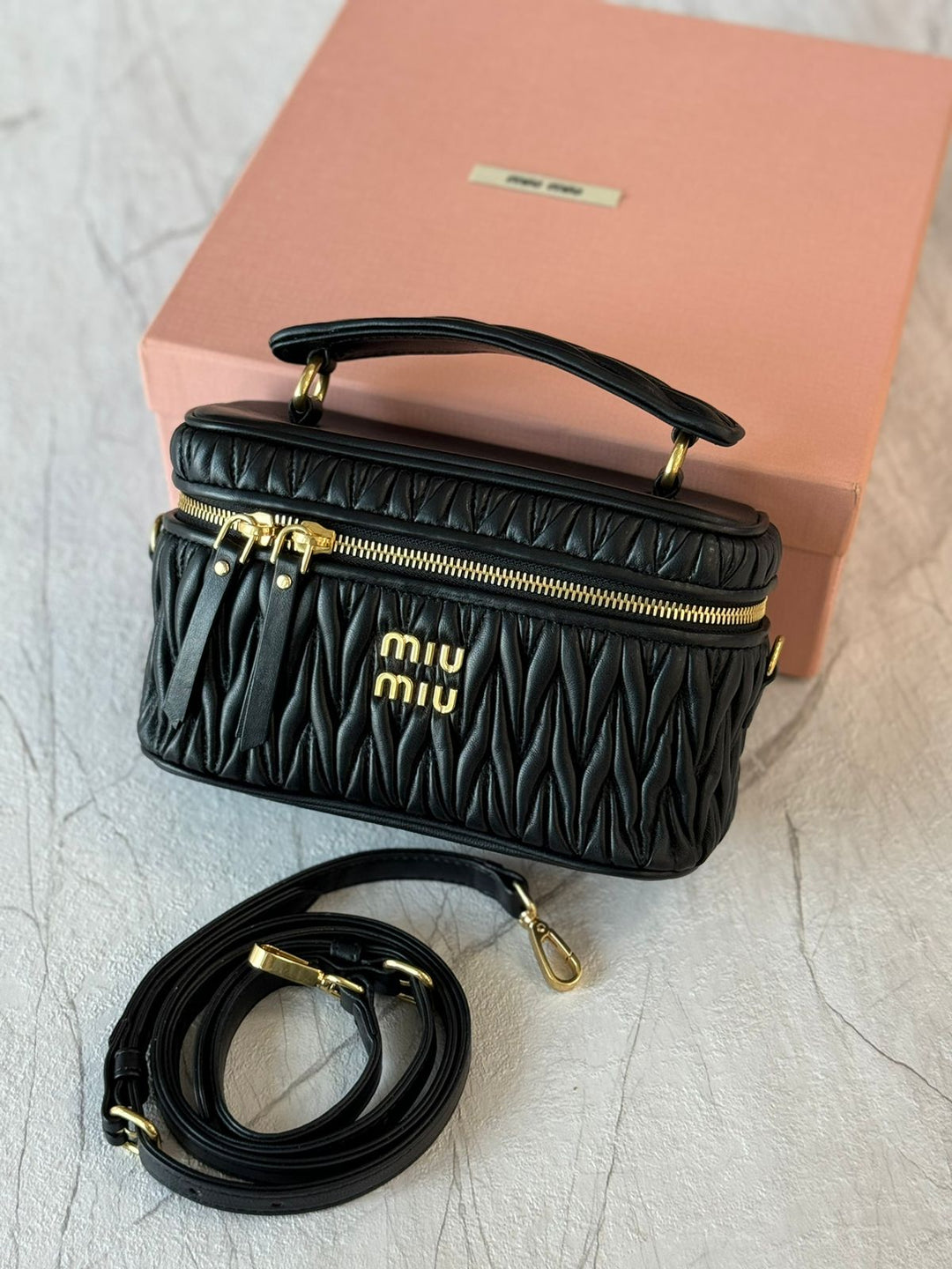 Ladies MIU MIU bags Lilly Onlines