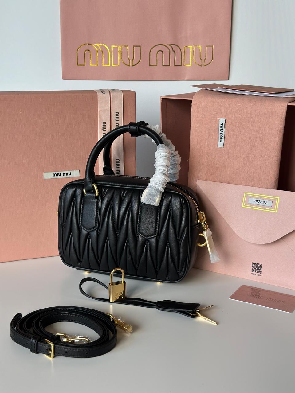 Ladies MIU MIU bags Lilly Onlines