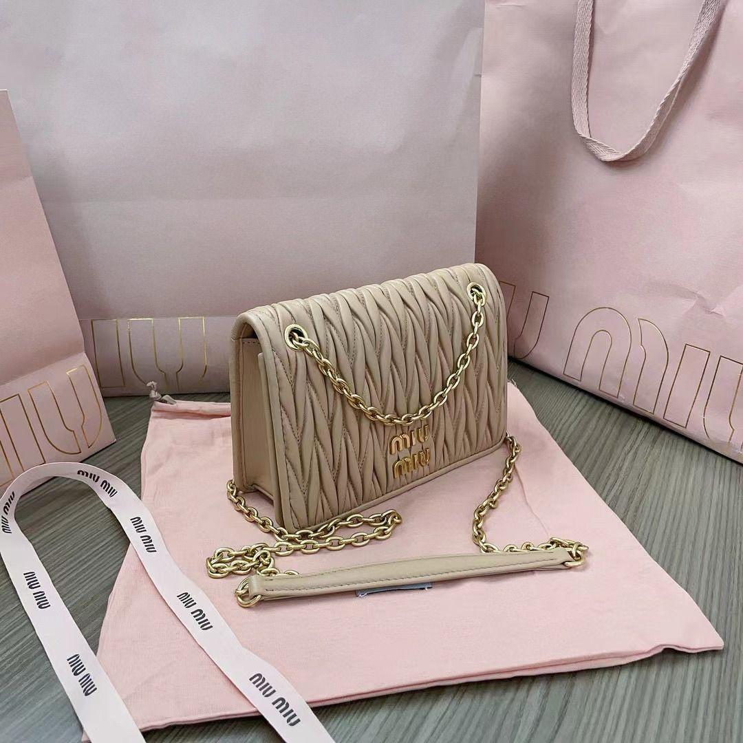 Ladies MIU MIU bags Lilly Onlines