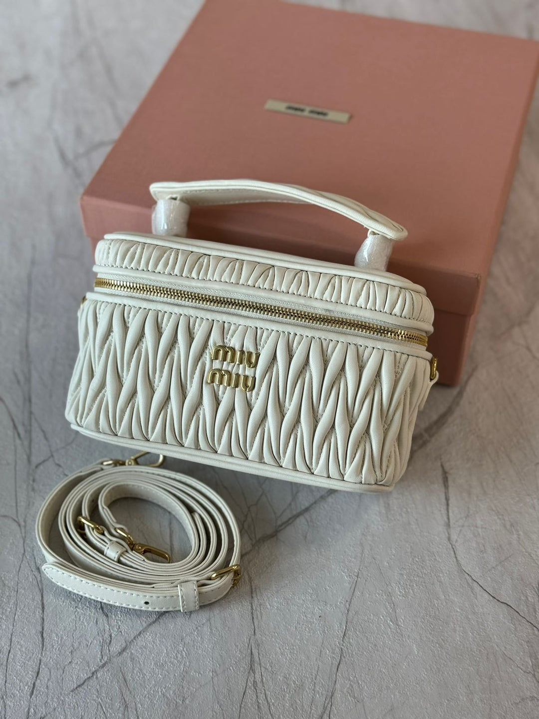 Ladies MIU MIU bags Lilly Onlines