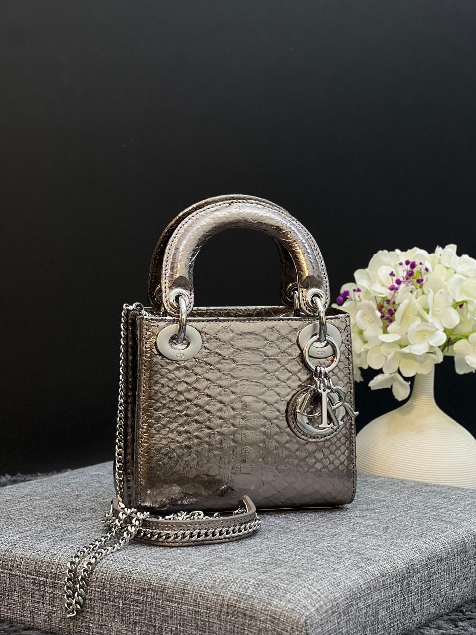Ladies Dior bags Lilly Onlines