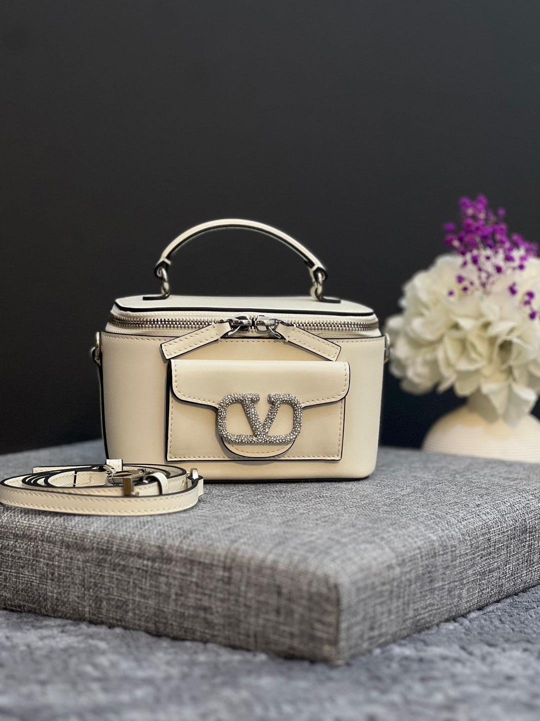 Ladies Valentino bags Lilly Onlines