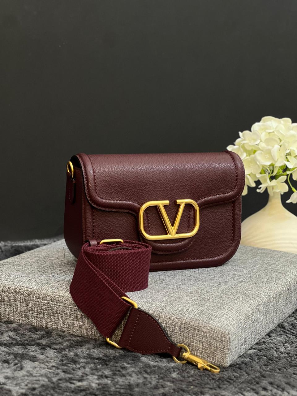 Ladies Valentino bags Lilly Onlines