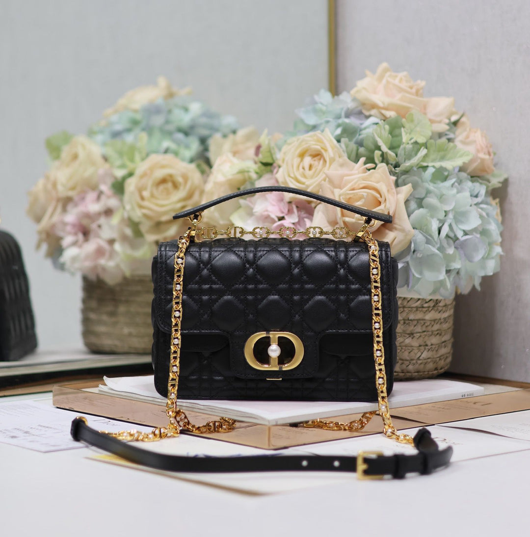 Ladies Dior bags Lilly Onlines