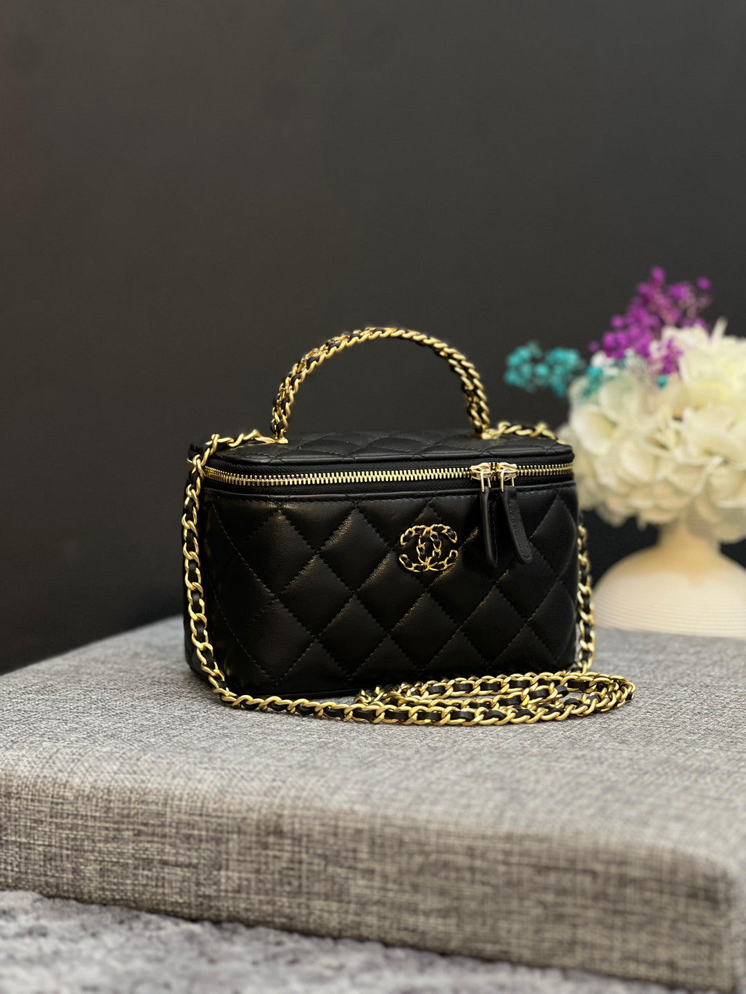 Ladies Chanel bags Lilly Onlines