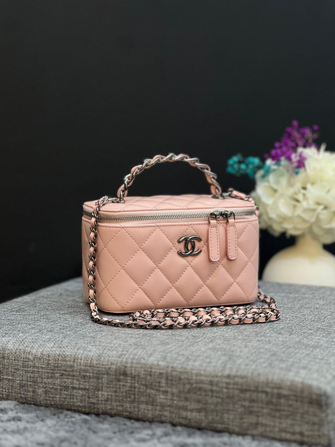Ladies Chanel bags Lilly Onlines