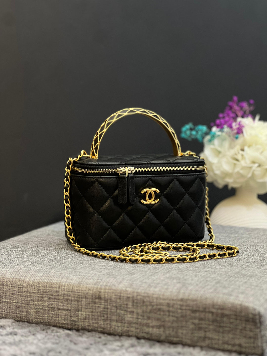 Ladies Chanel bags Lilly Onlines