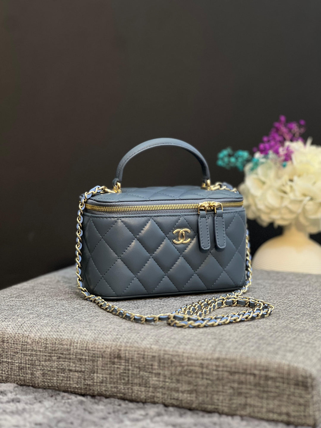 Ladies Chanel bags Lilly Onlines