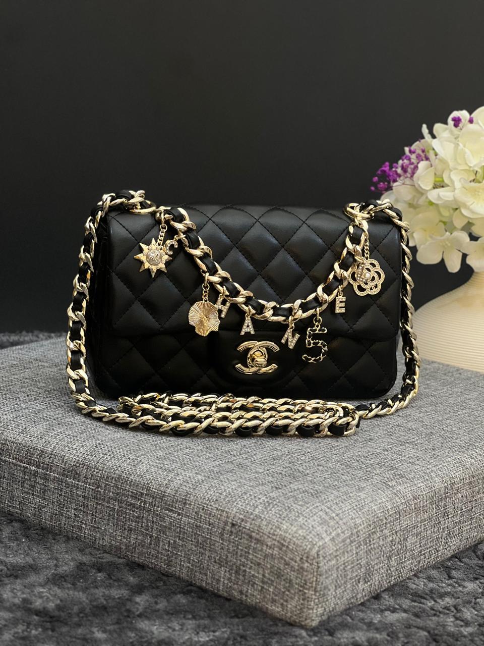 Ladies Chanel bags Lilly Onlines