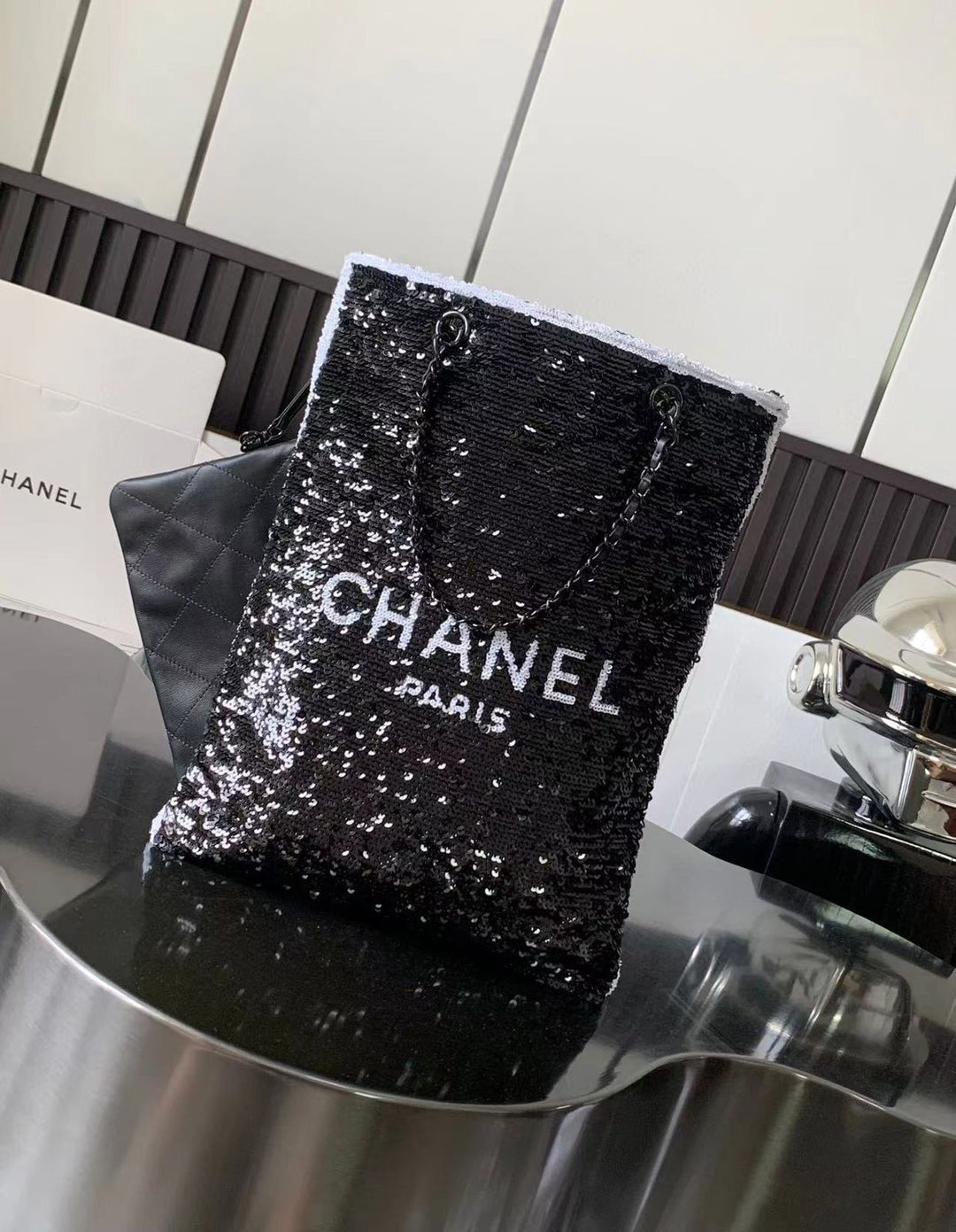 Ladies Chanel bags Lilly Onlines