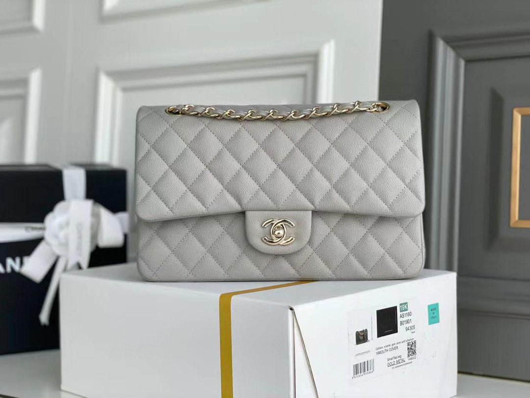 Ladies Chanel bags Lilly Onlines