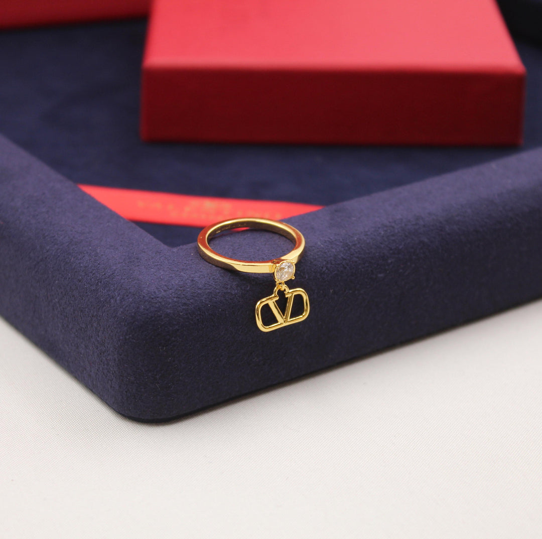 Ladies rings & earrings Lilly Onlines