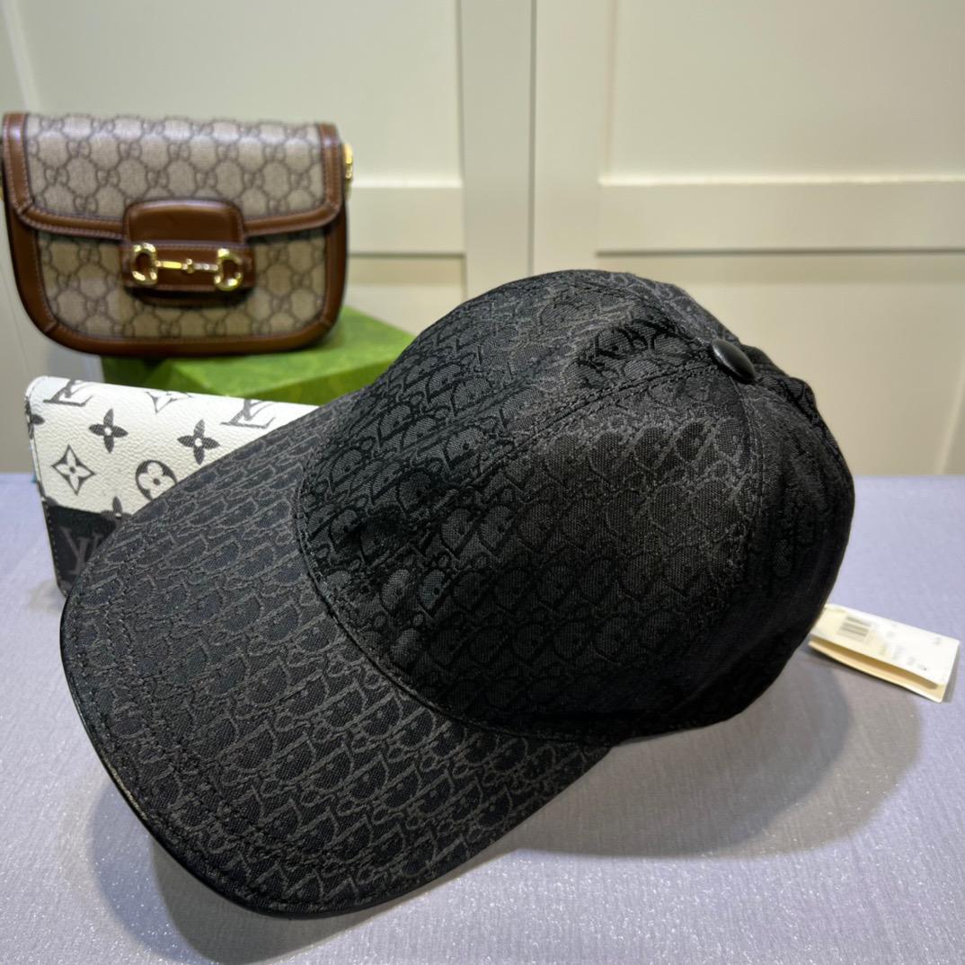 Men caps Lilly Onlines