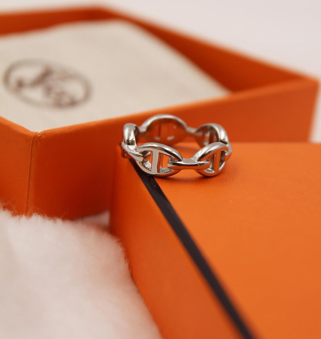 ladies rings & earrings Lilly Onlines
