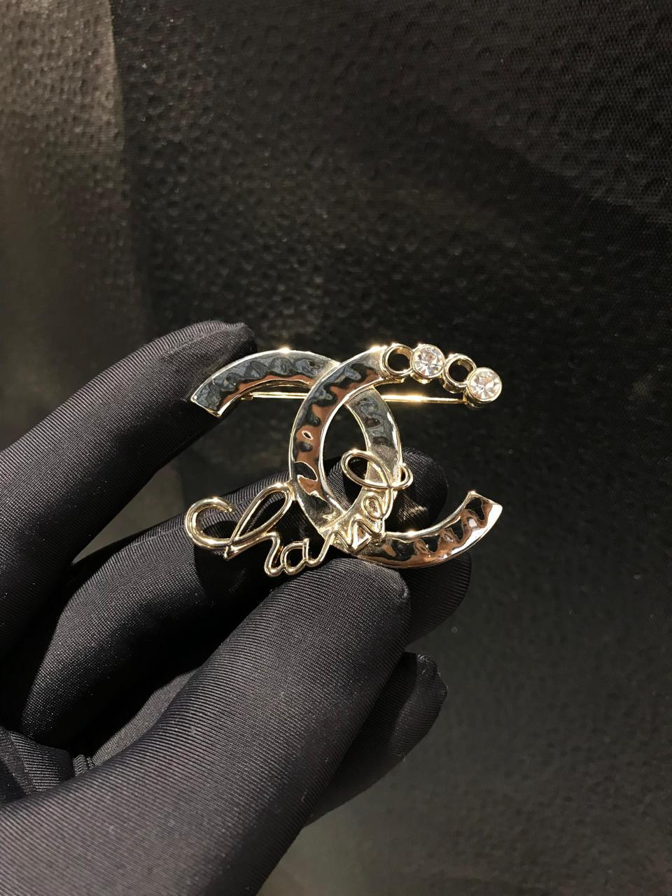 Ladies Bracelets & brooches Lilly Onlines
