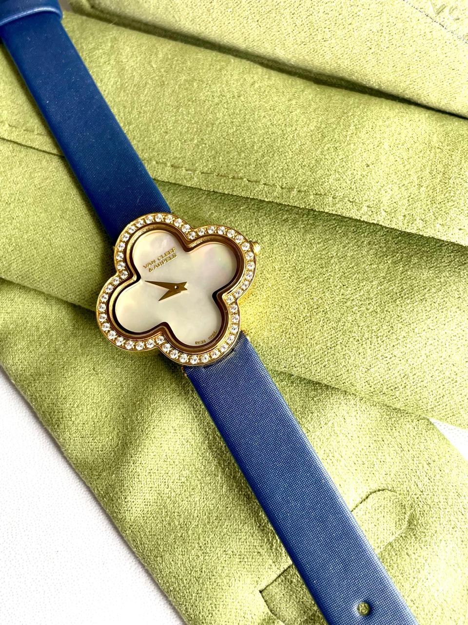 Ladies watch Lilly Onlines