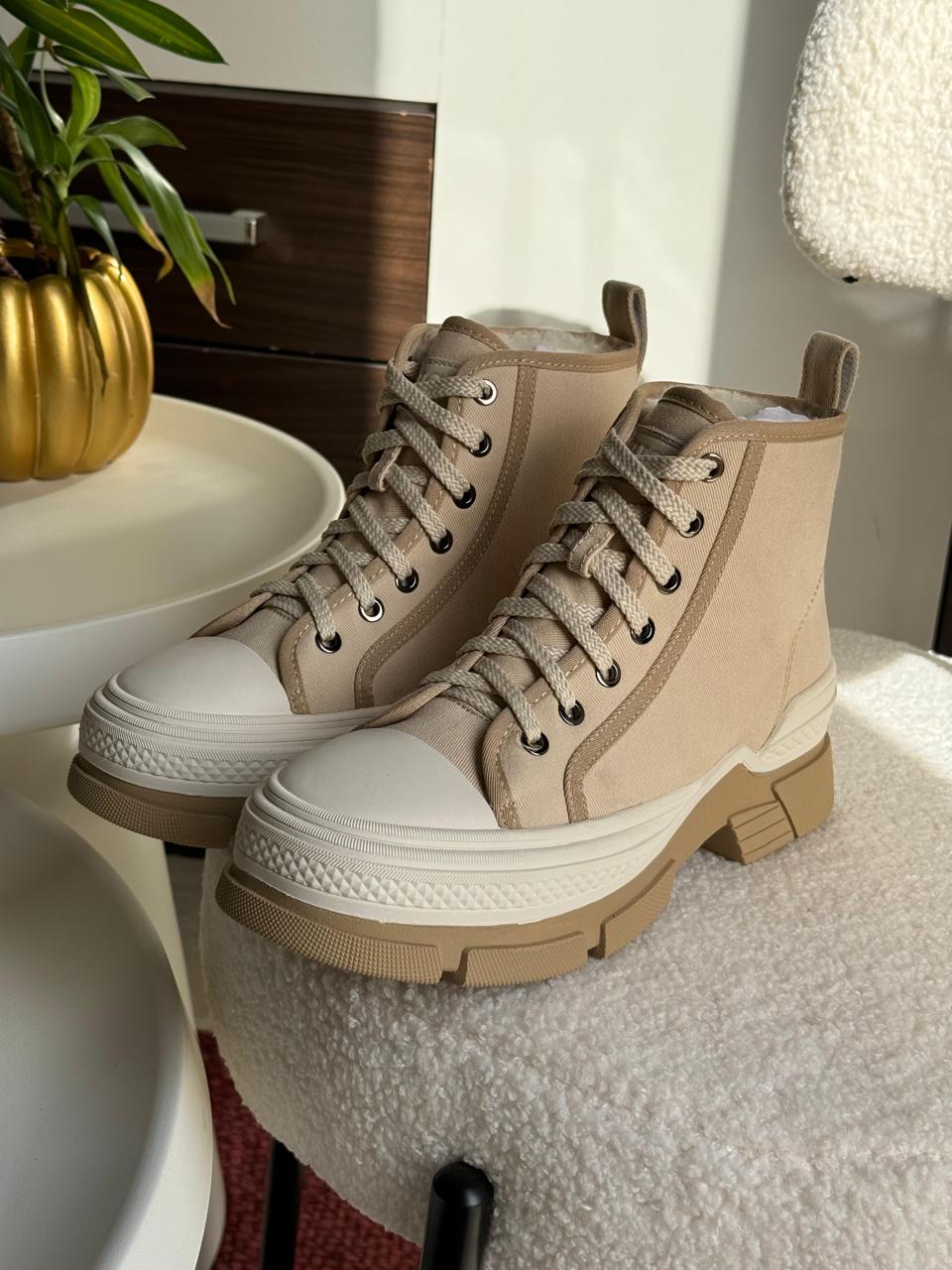 Ladies boots Lilly Onlines