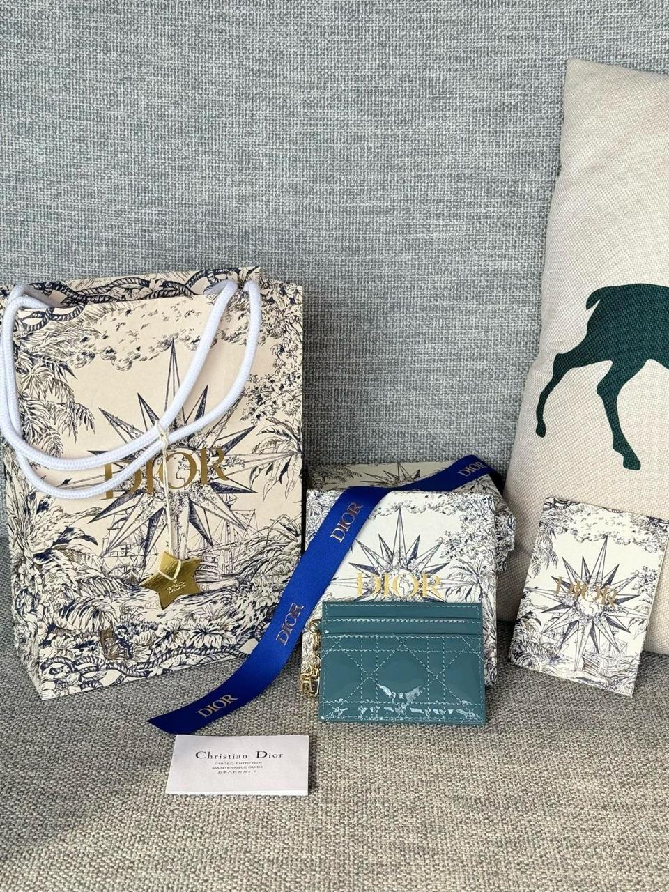 Wallets & card holders Lilly Onlines