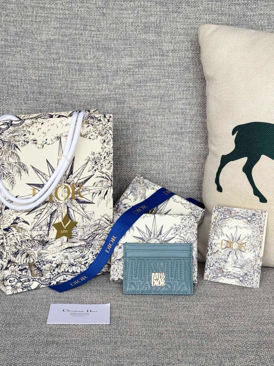 Wallets & card holders Lilly Onlines