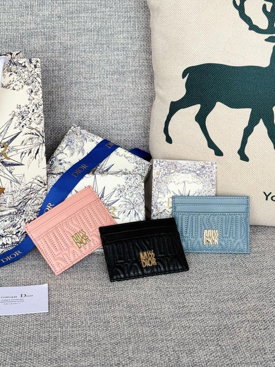 Wallets & card holders Lilly Onlines