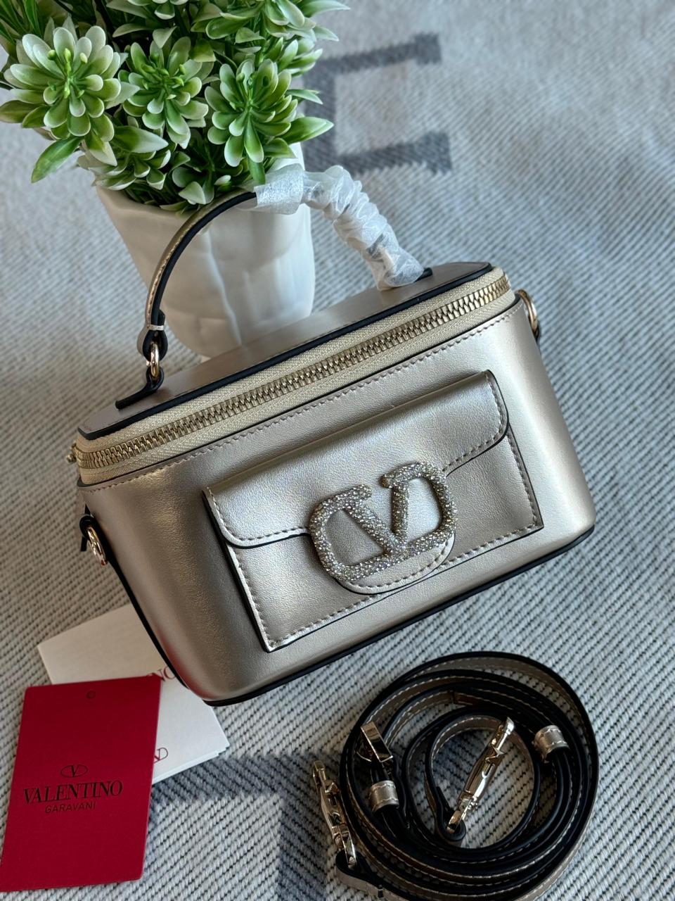 Ladies Valentino bags Lilly Onlines