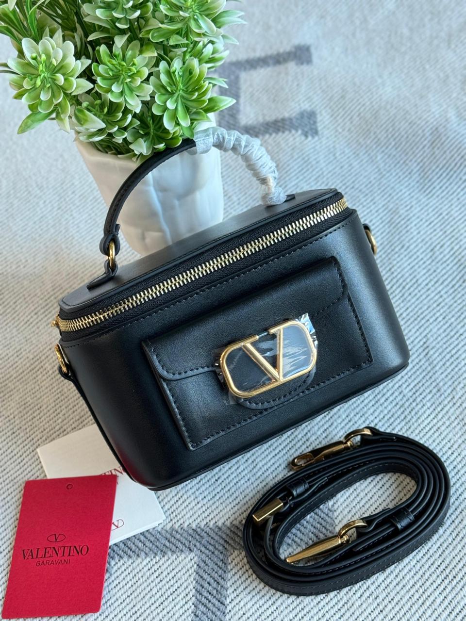 Ladies Valentino bags Lilly Onlines