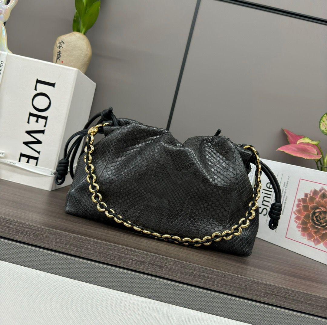 Ladies Loewe bags Lilly Onlines