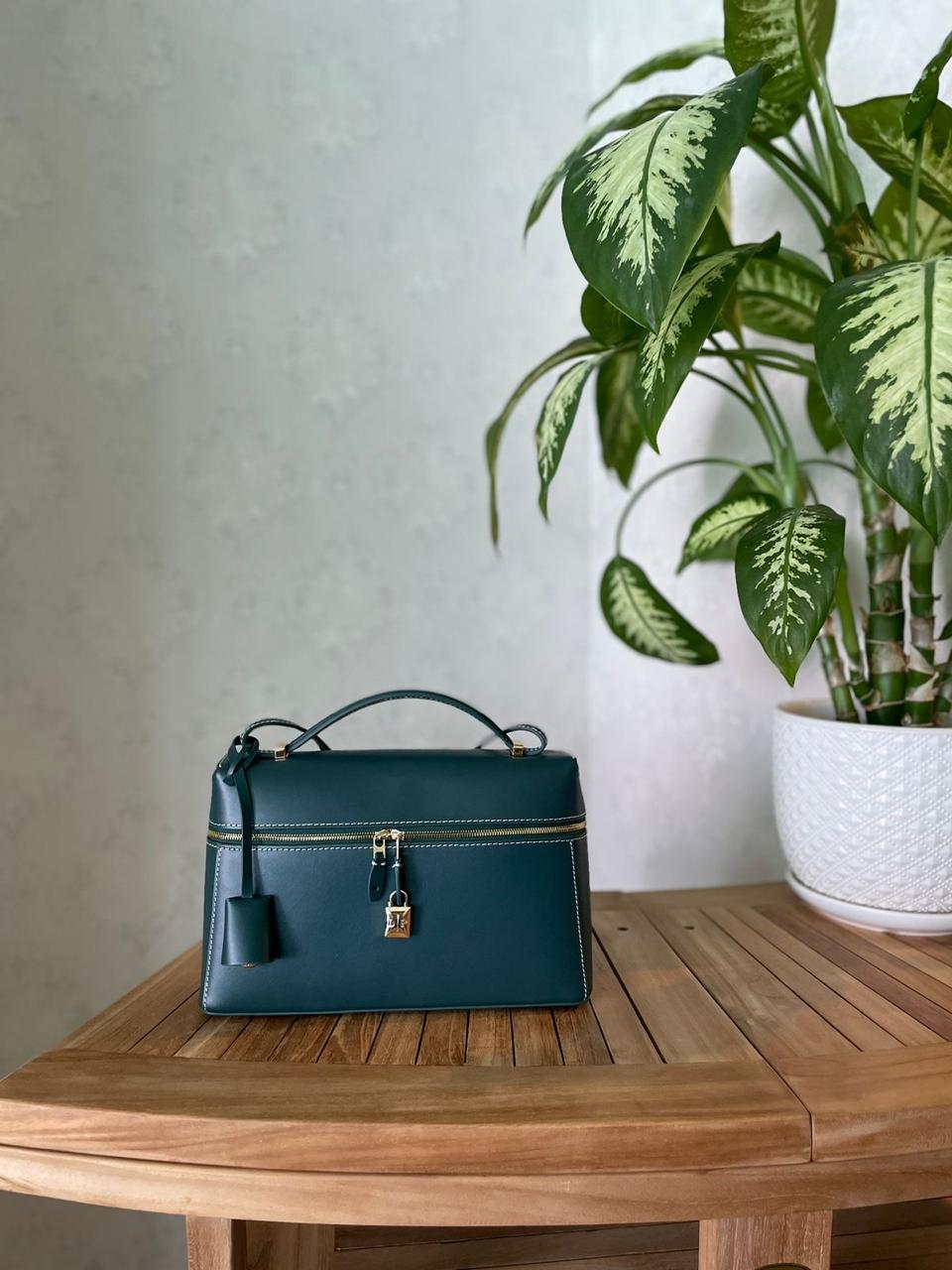 Ladies Loro piana bags Lilly Onlines