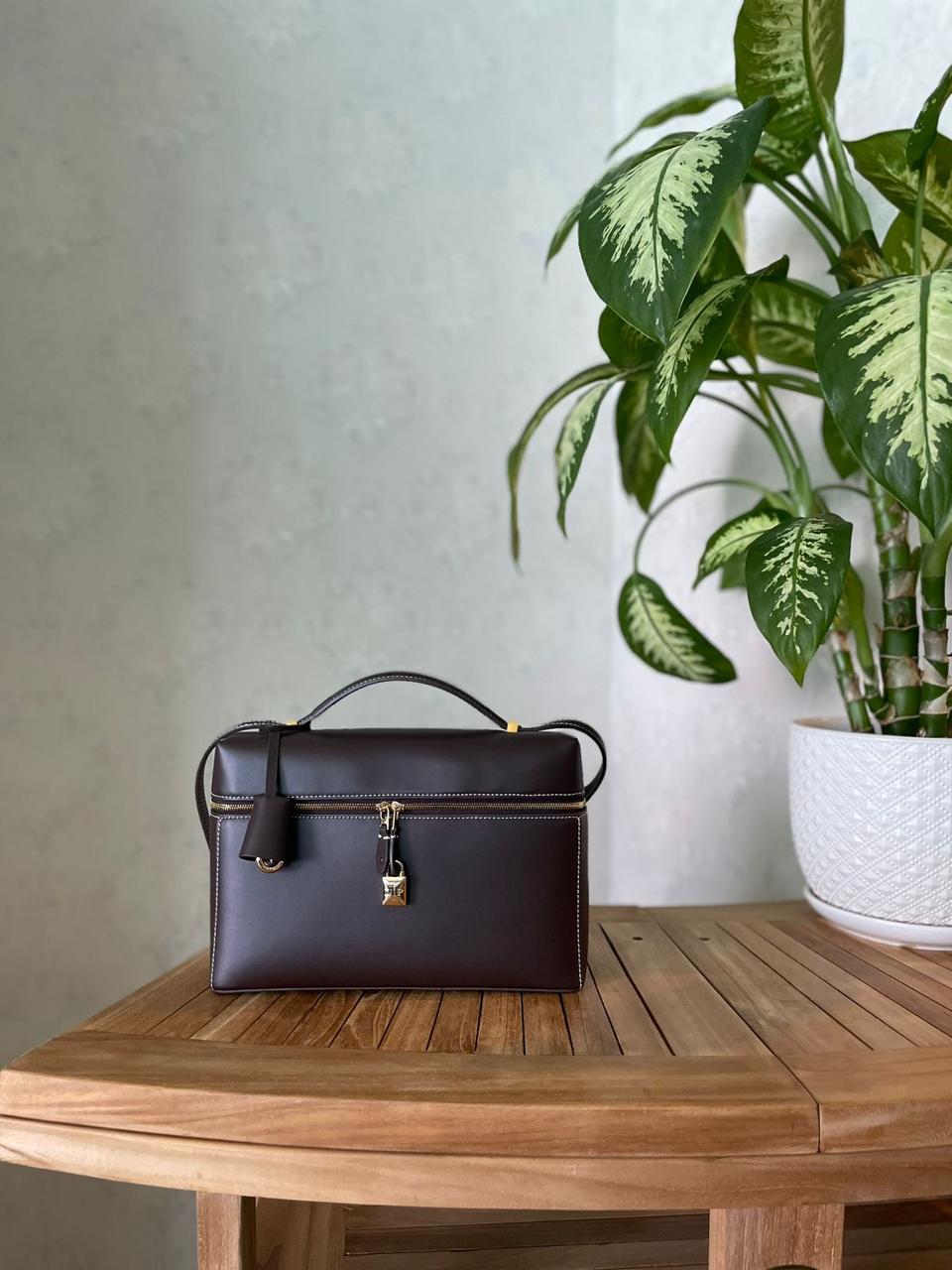 Ladies Loro piana bags Lilly Onlines