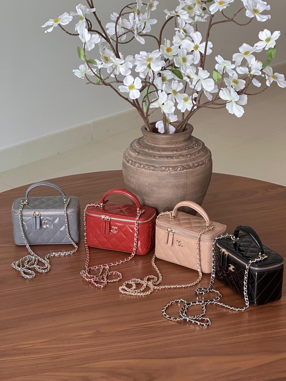 Ladies Chanel bags Lilly Onlines