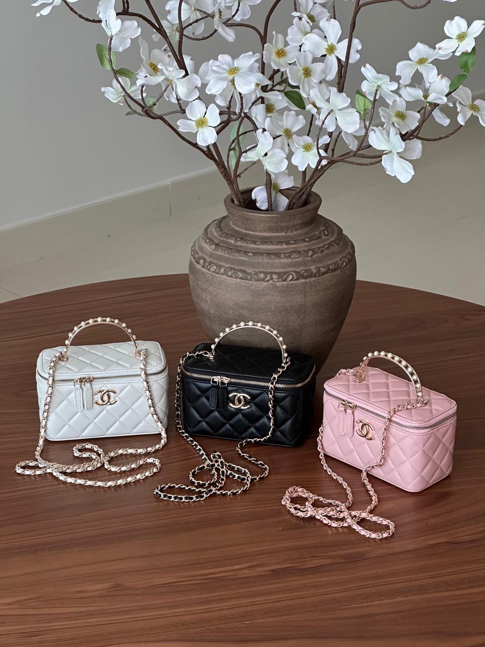 Ladies Chanel bags Lilly Onlines