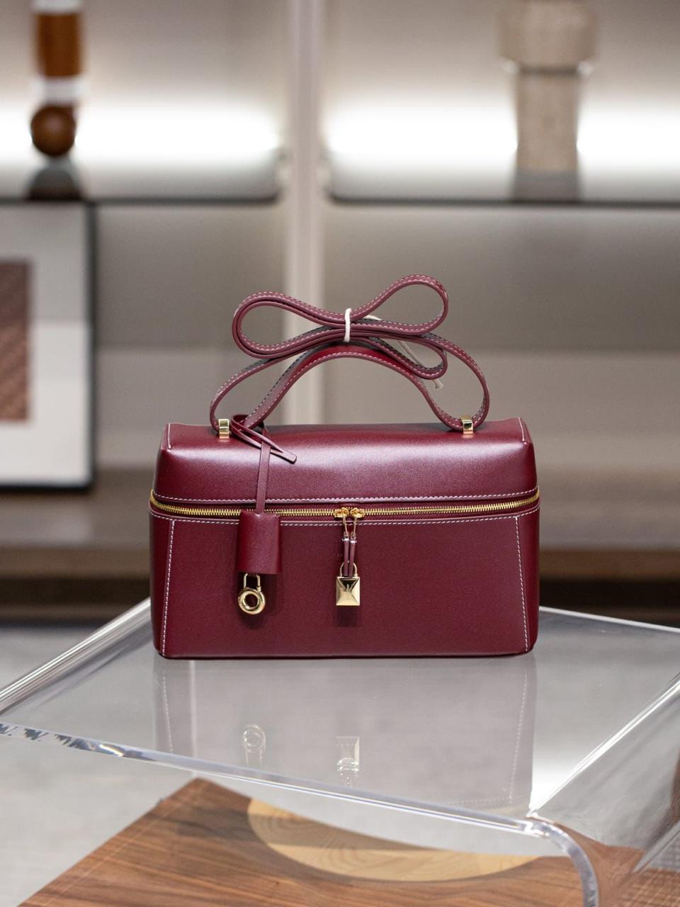Ladies Loro piana bags Lilly Onlines