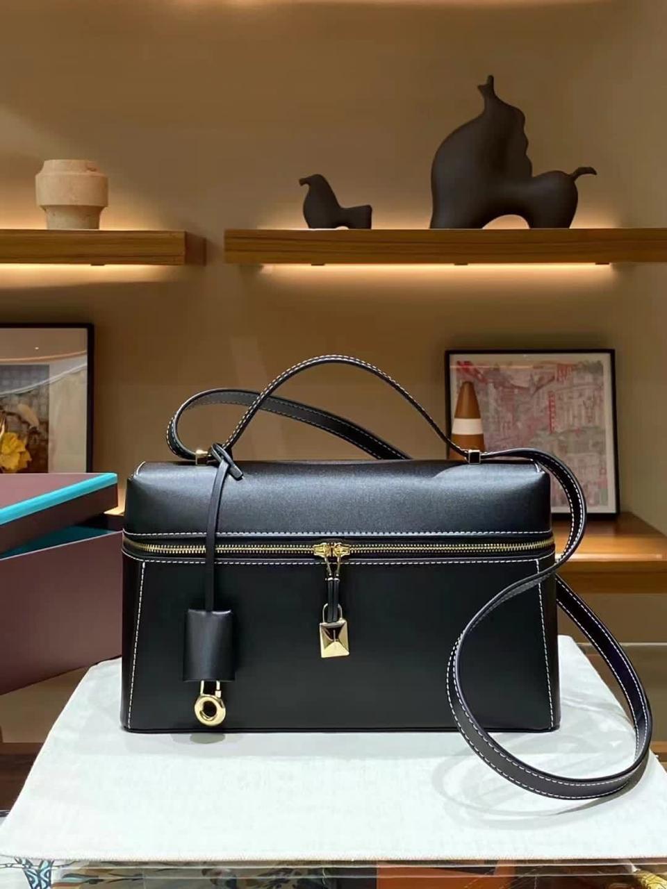 Ladies Loro piana bags Lilly Onlines