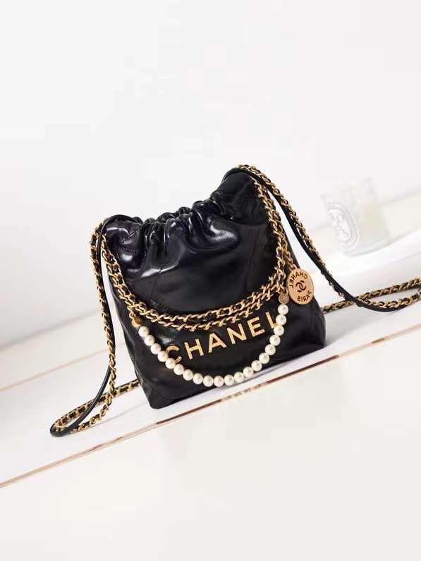 Ladies Chanel bags Lilly Onlines