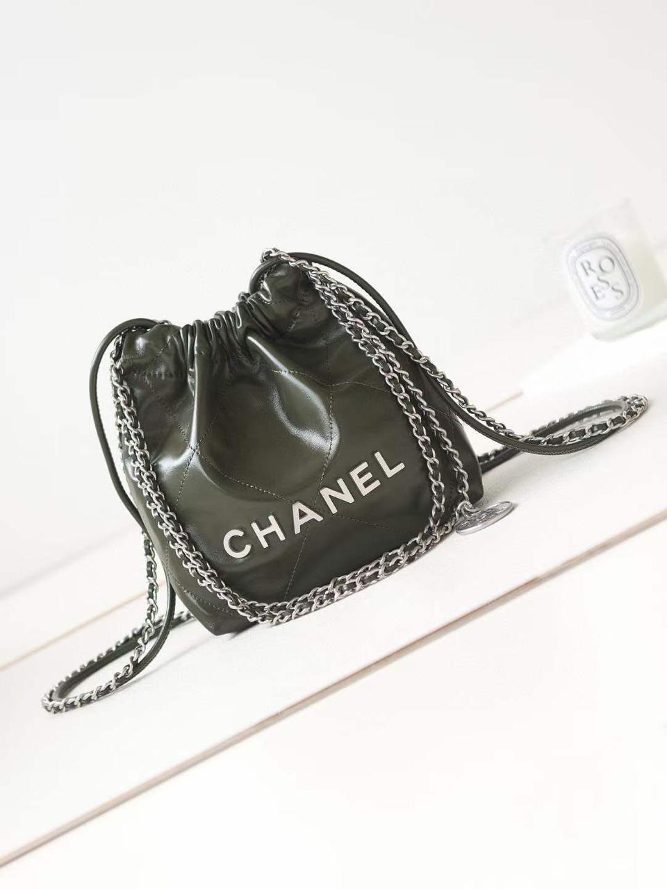 Ladies Chanel bags Lilly Onlines