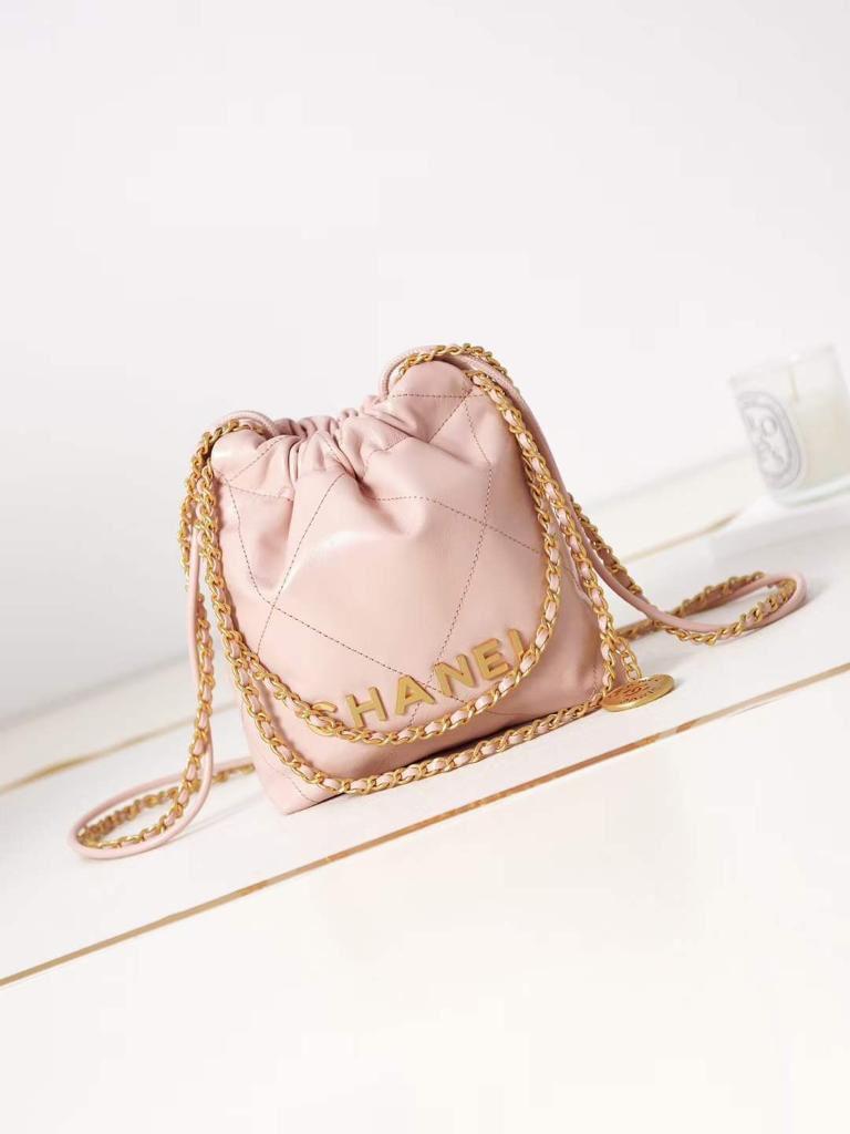 Ladies Chanel bags Lilly Onlines