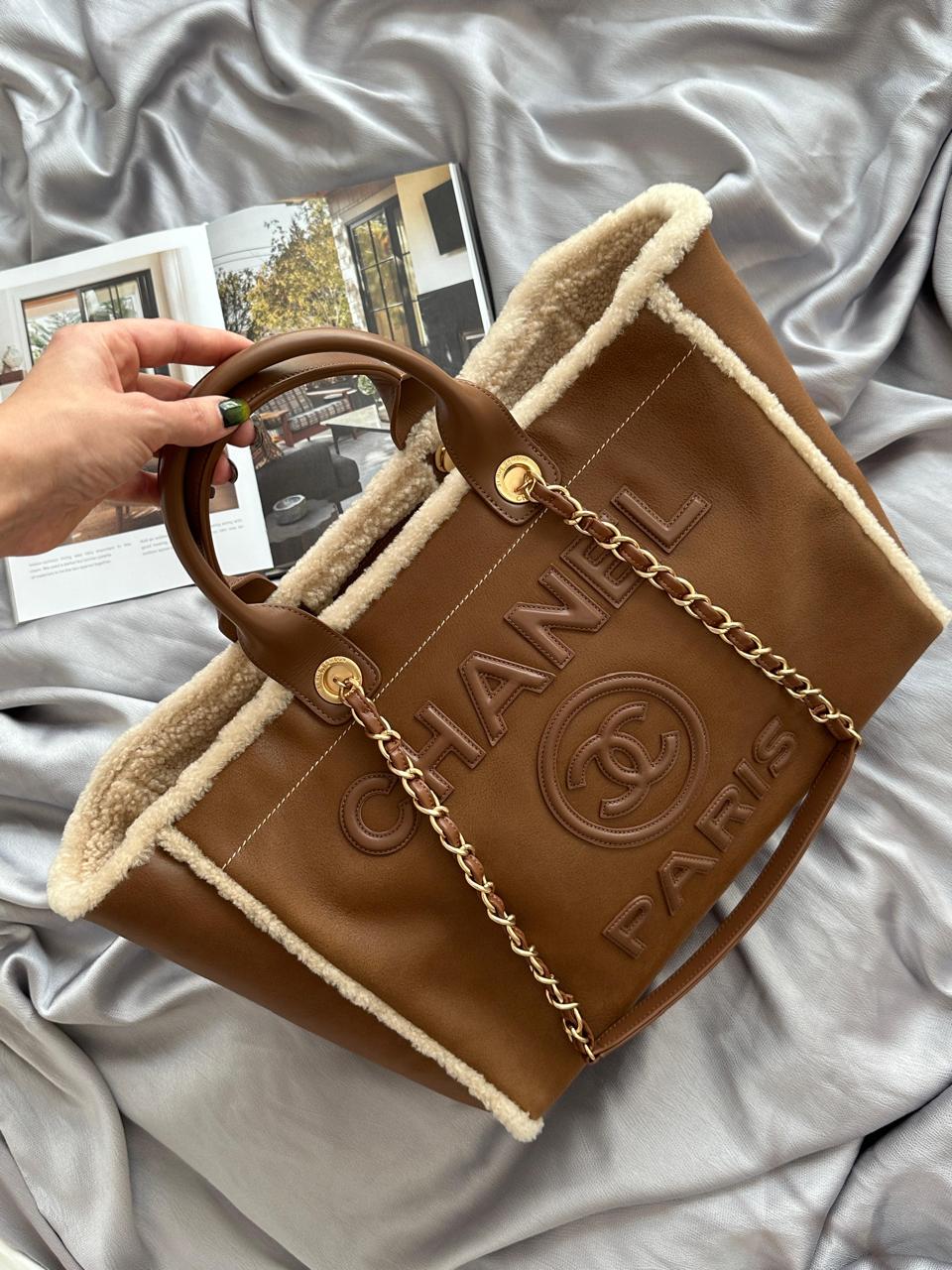 Ladies Chanel bags Lilly Onlines