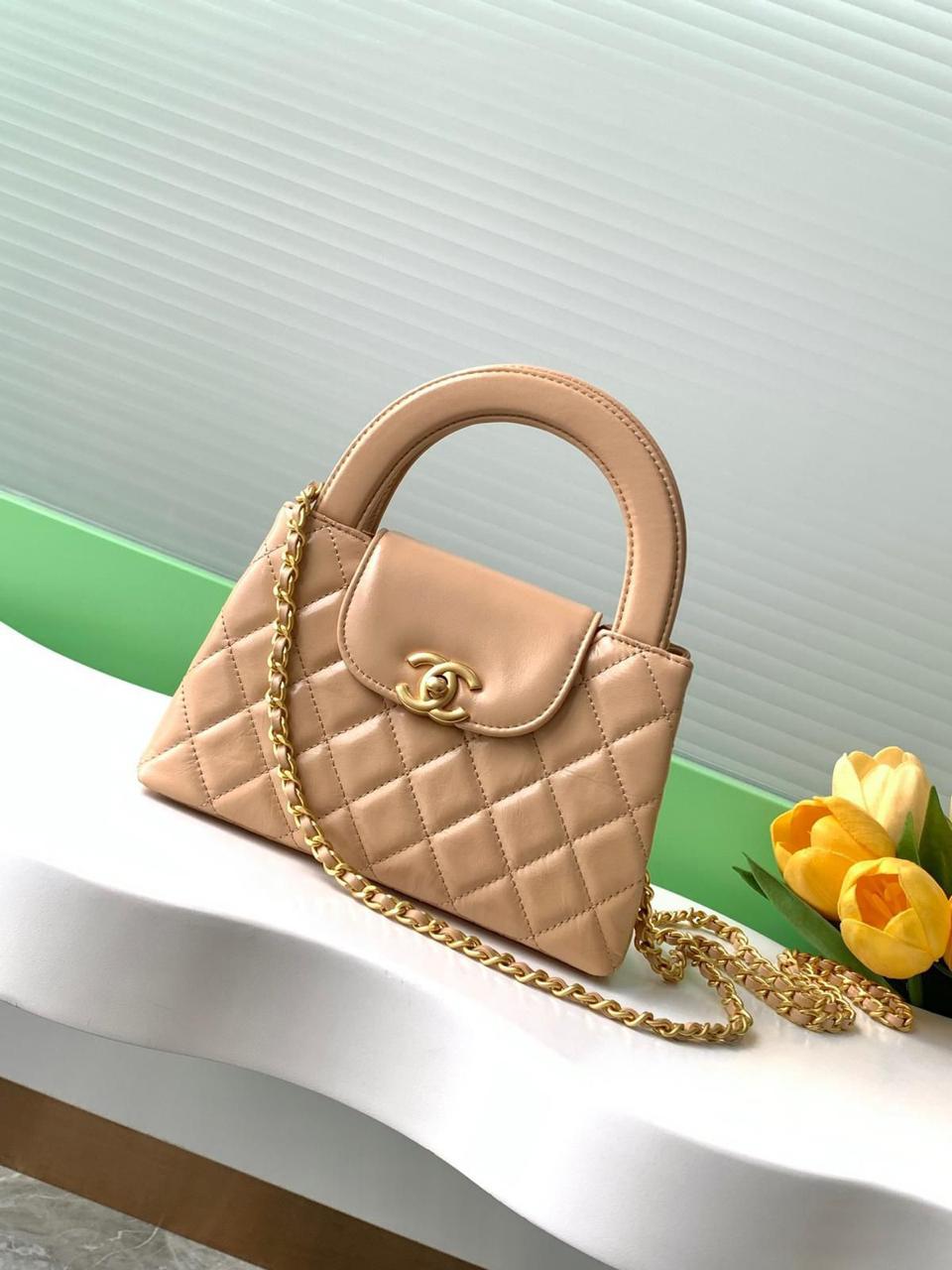 Ladies Chanel bags Lilly Onlines