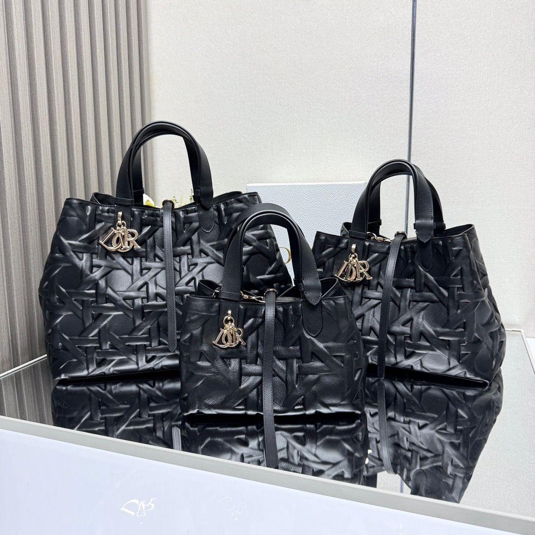 Ladies Dior bags Lilly Onlines