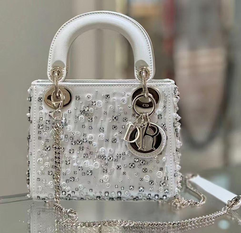 Ladies Dior bags Lilly Onlines