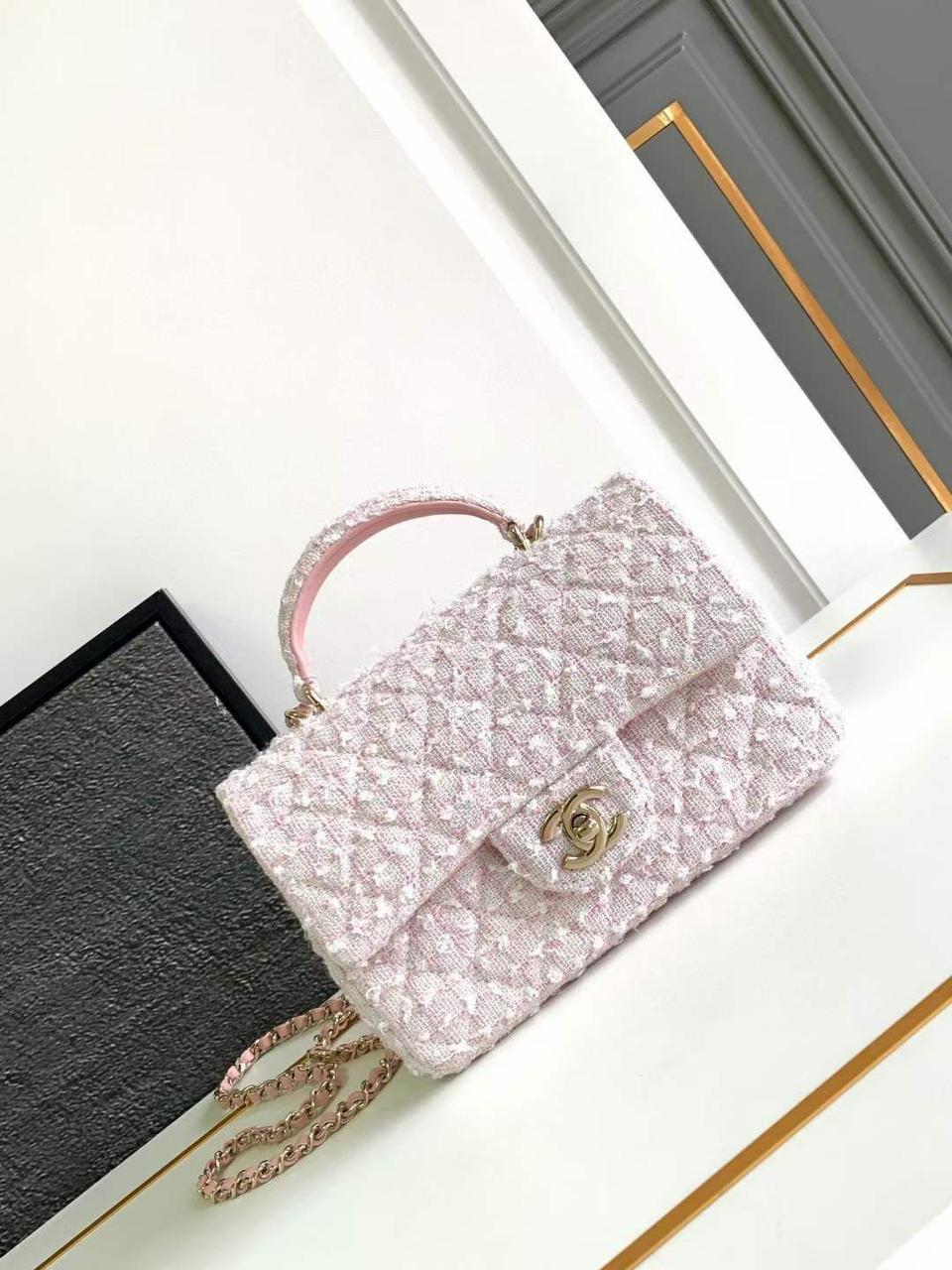 Ladies Chanel bags Lilly Onlines