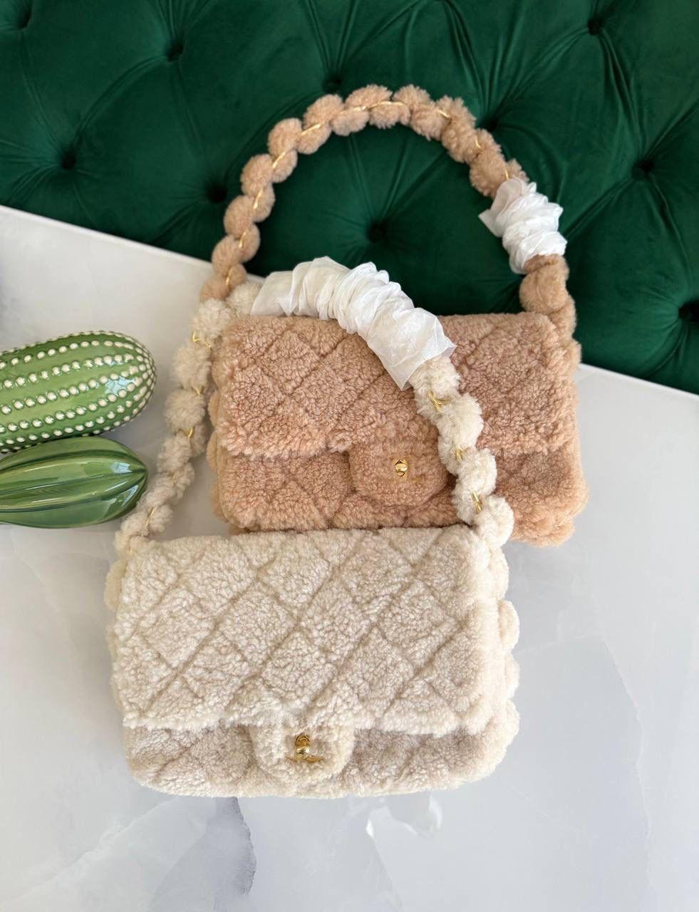 Ladies Chanel bags Lilly Onlines