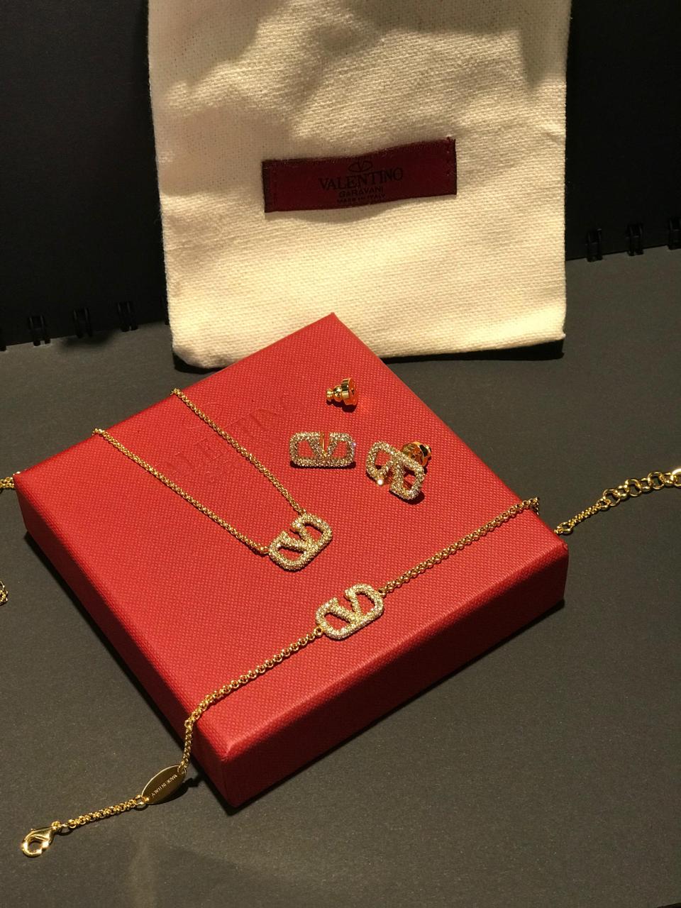 Ladies rings & earrings Lilly Onlines